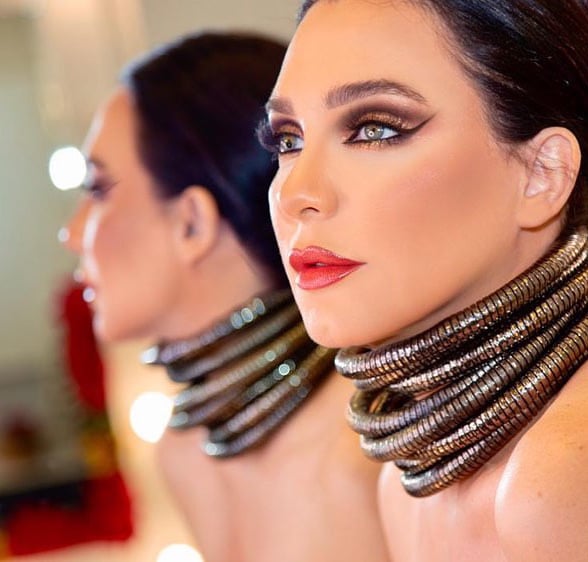 سولاف فواخرجي

