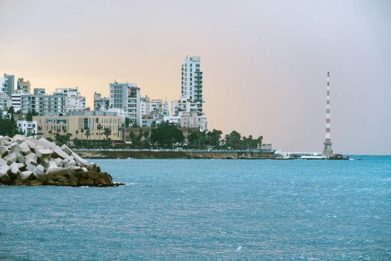 طقس ربيعي مشمس في بيروت - آذار 2025